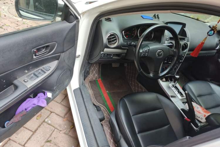 Used Mazda 6 2015 2.0L Automatic Classic Version
