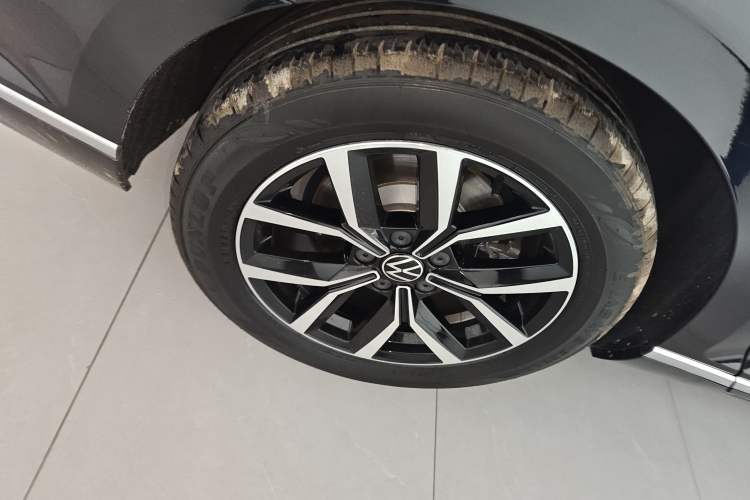Used Volkswagen Magotan 2020 330TSI DSG Leading Model Right Rear Wheel Hub