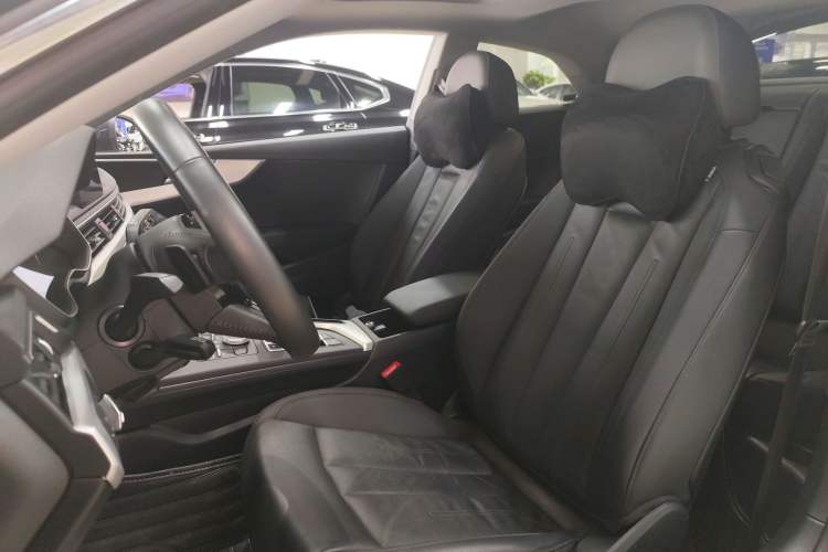 Used Audi A5 2019 Coupe 40 TFSI Fashion Edition China V Emission Standard