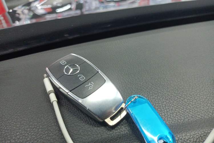 Used Mercedes-Benz GLB 2022 Updated GLB 200 Fashion Edition