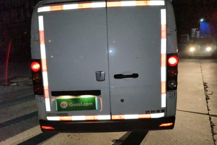 Used Farizon Xingxiang V 2023 V6E Guoxuan Hi-Tech 38.7 kWh Value Edition
