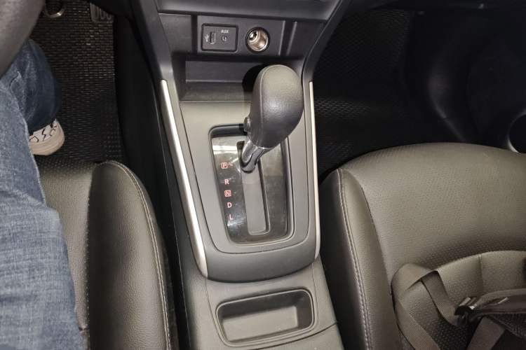 Used Nissan Sylphy 2021 Classic 1.6XE CVT Exclusive Edition Gear Lever