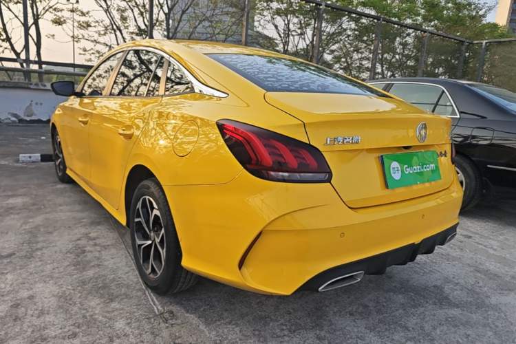 Used MG 5 2021 180 DVVT CVT Youth Luxury Edition
