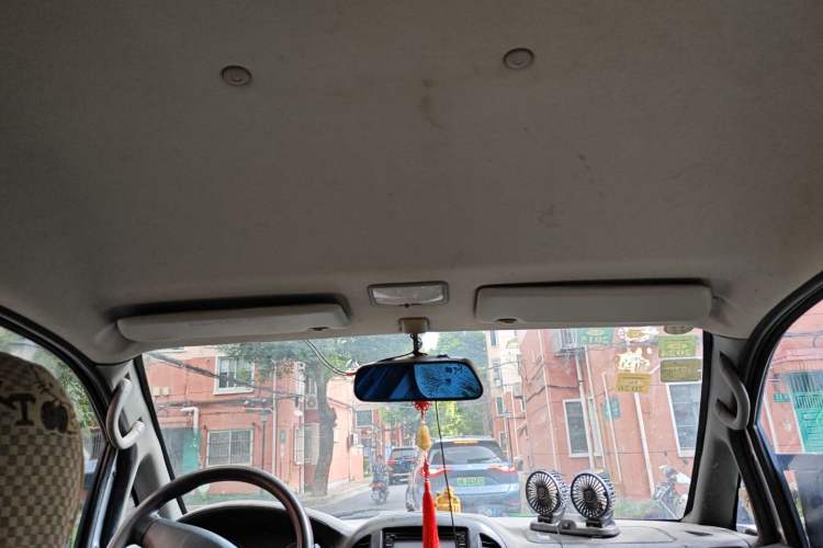 Used FORTHING Lingzhi 2012 Commercial Version 1.6L Base Model
