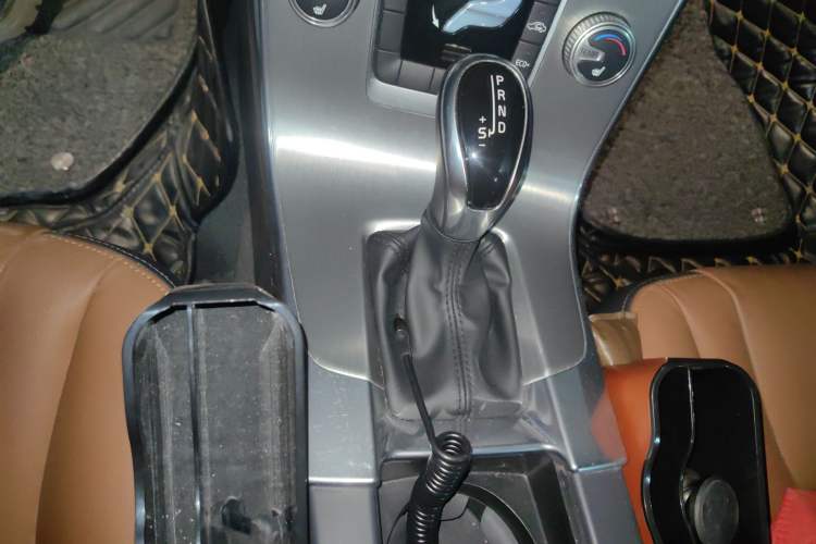 Used Volvo S60 2016 S60L T4 Zhiyuan Edition
