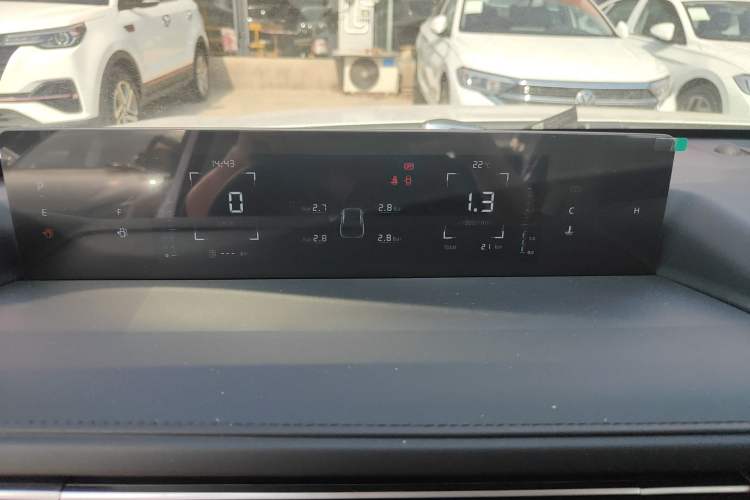 Used CHANGAN Eado 2025 Blue Whale 1.5T 500Bar Prestige Model
