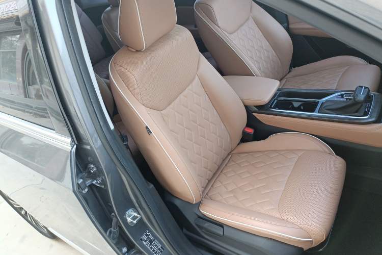 Used Wuling Jiachen 2022 1.5T CVT Deluxe Flagship Edition
