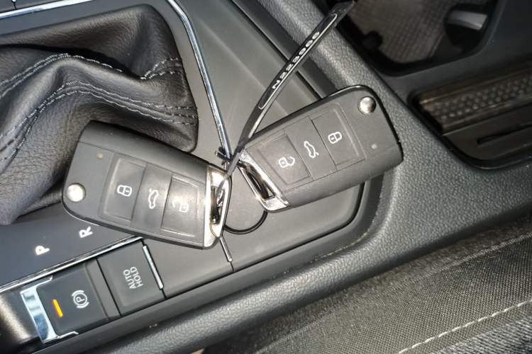 Used Volkswagen Tharu 2022 280TSI Two-Wheel Drive Trend Edition Interior 1