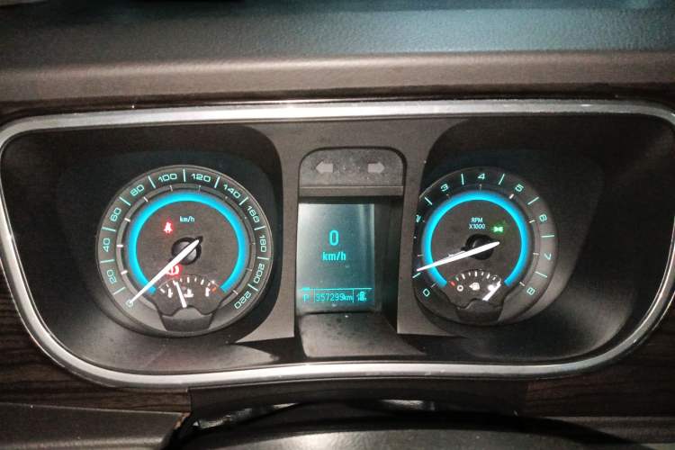 Used Buick GL8 2013 3.0L GT Luxury Business Haoya Edition
