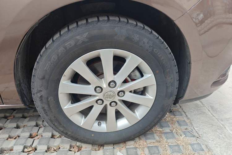 Used Buick GL8 2018 28T Luxury Model China VI Standard Right Front Wheel Hub