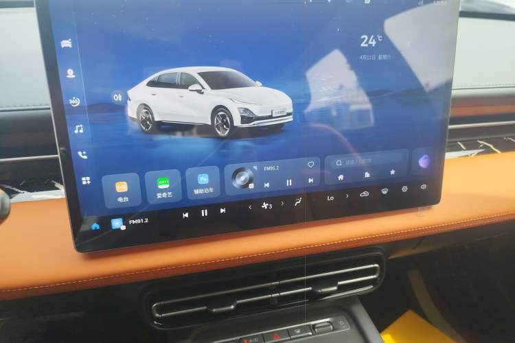 Used Wuling Xingguang 2025 610 km Smart Flagship Version Audio And AC Panel