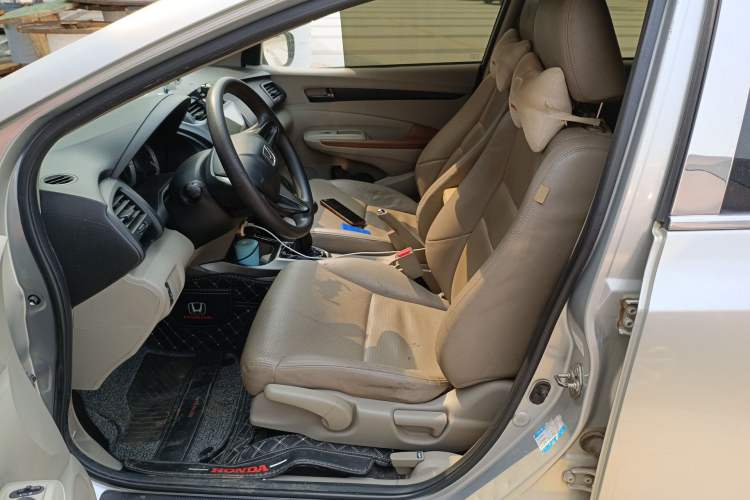 Used Honda City Classic 2012 1.5L manual Comfort version