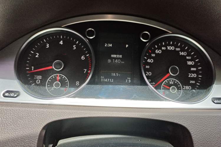 Used Volkswagen FAW-Volkswagen CC 2016 1.8TSI Luxury Model Instrument Cluster