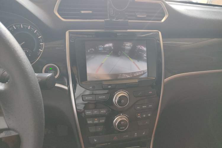 Used Haval H2 2017 Red-Label 1.5T Manual Two-Wheel Drive Luxury Model