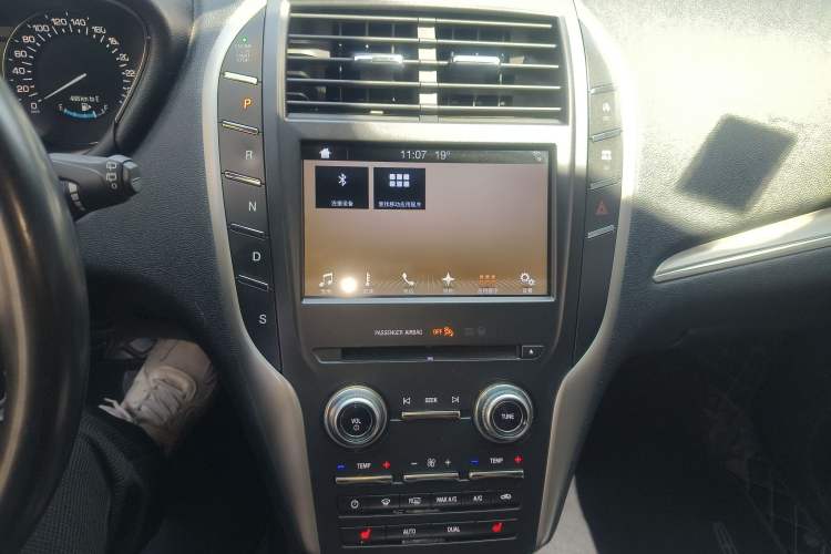 Used Lincoln MKC 2017 2.0T Two-Wheel Drive Deluxe Edition