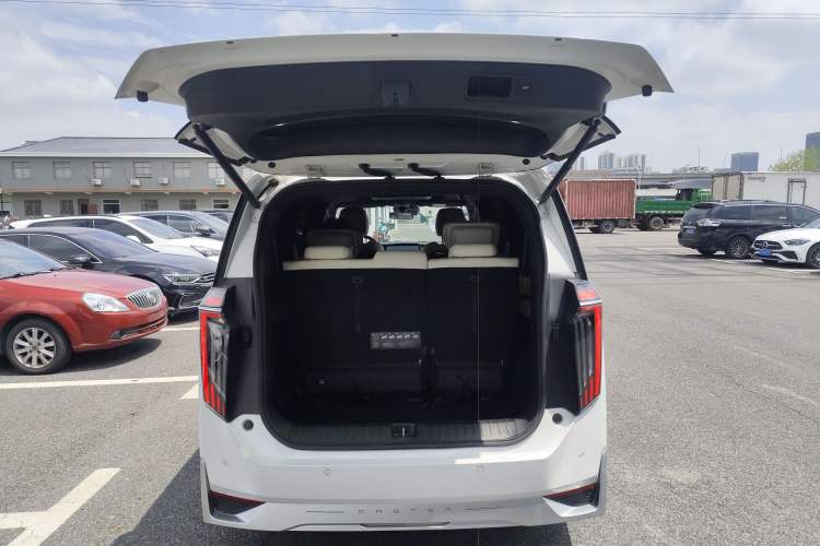 Used GAC Trumpchi M8 2023 Zongshi Series Dual-Motor YuZun Edition
