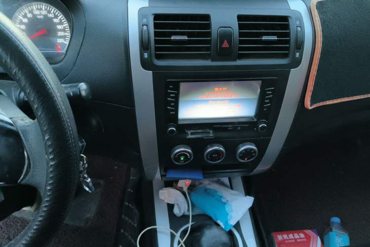 Used Foton Tunland 2018 2.4L E5 Two-Wheel Drive Elite Version 4G69S4M
