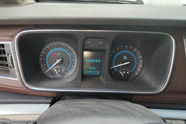 Used Buick GL8 2014 3.0L GT Luxury Business Haoya Edition
