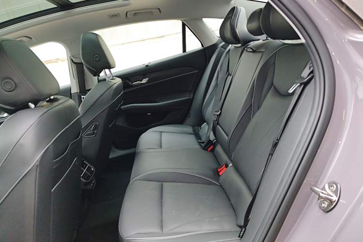 Used Volkswagen Passat 2025 Pro 380TSI Dragon Supreme Edition