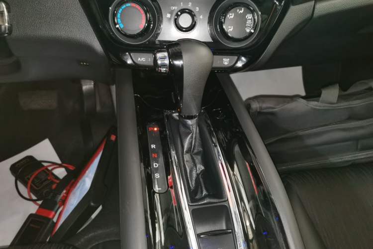 Used Honda Vezel 2020 1.5L CVT Pioneer Edition