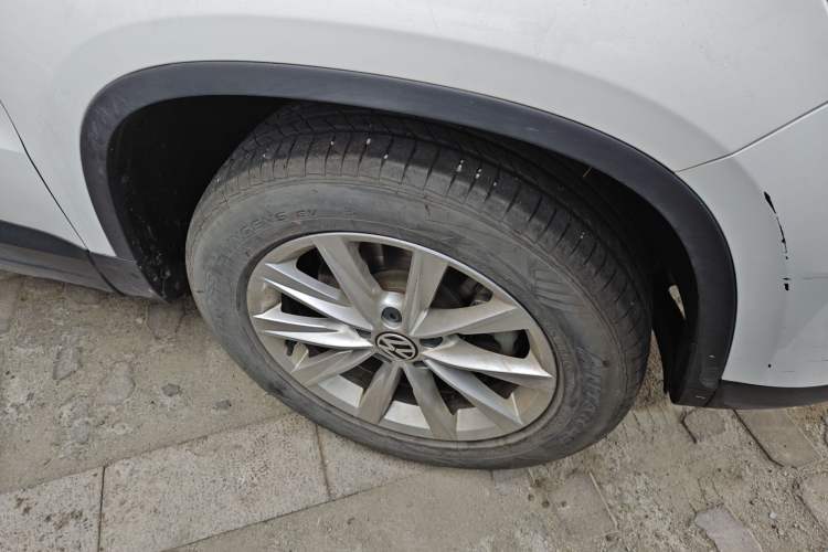 Used Volkswagen Tiguan L 2016 280TSI Automatic Two-Wheel-Drive Silk Road Style Edition