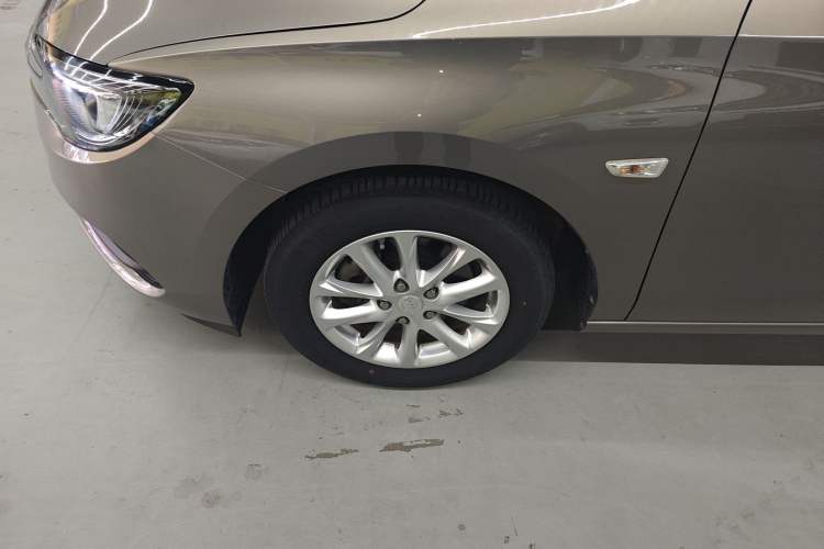 Used Buick GL6 2019 18T 6-Seater Elite Version China VI Standard
