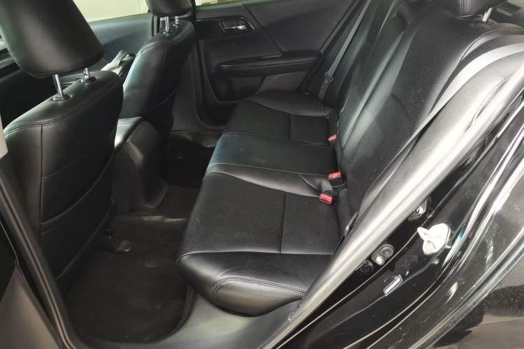 Used Honda Accord 2016 2.0L Comfort Edition
