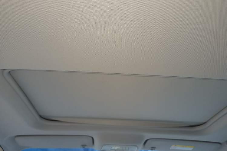 Used Buick GL8 2021 Land Cruiser Executive Class 652T Luxury Model