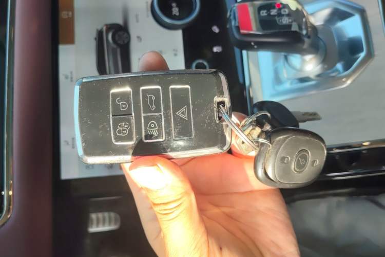 Used Land Rover Range Evoque 2022 Aurora L 249 PS R-Dynamic Luxury Edition
