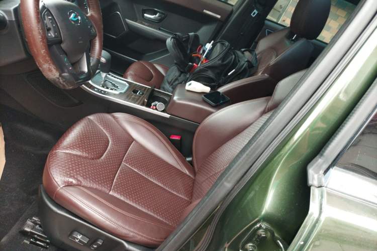 Used Land X7 2015 2.0T Panoramic Prestige Edition
