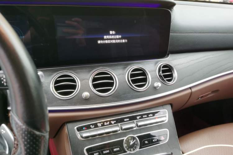 Used Mercedes-Benz E-Class 2019 E 260 L Sport Edition Audio And AC Panel