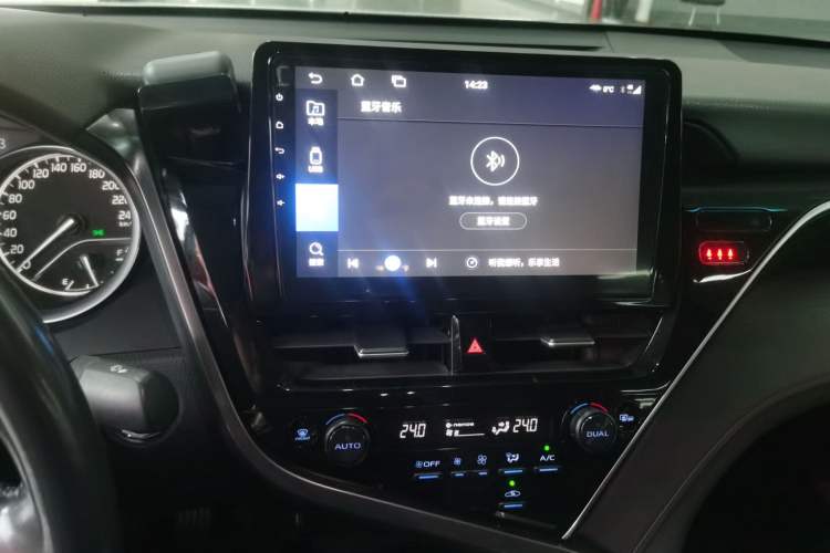 Used Toyota Camry 2021 2.0G Luxury Edition
