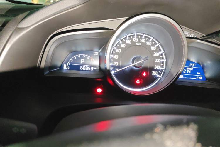 Used Mazda 3 Axela 2017 Sedan 2.0L Automatic Prestige Model China V Standard