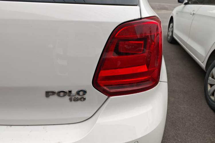 Used Volkswagen Polo 2018 1.5L Automatic Enjoyment Model Exterior 3