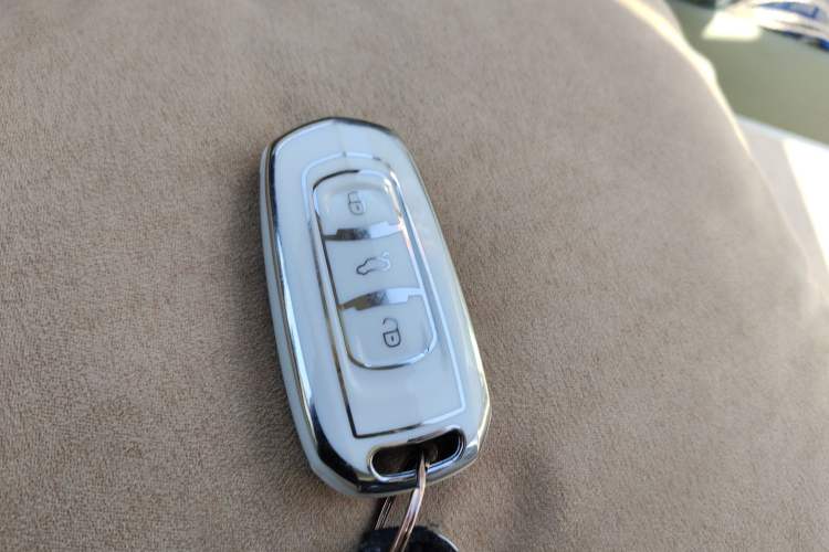 Used Geely Galaxy Panda 2025 210 km – Yuanqi Bear
