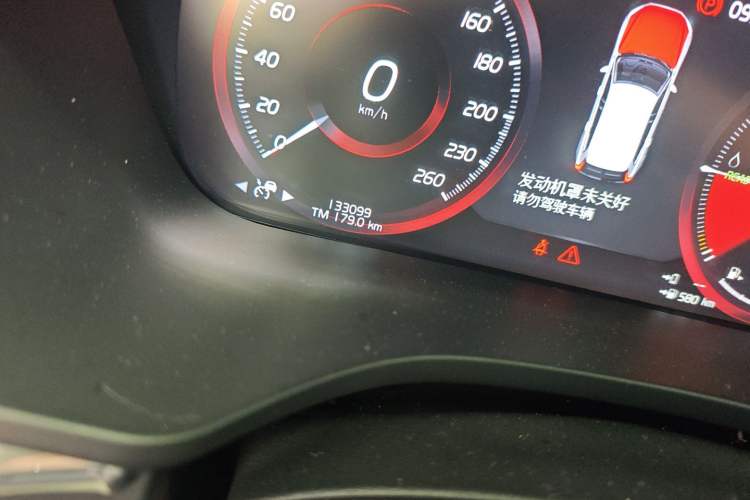 Used Volvo XC60 New Energy 2019 T8 E-Drive Hybrid Intelligent Luxury Sport Edition China V Standard
