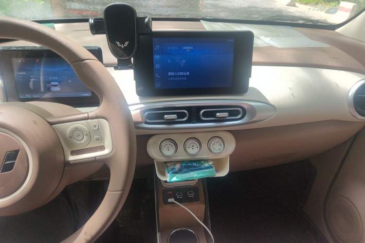 Used Wuling Hongguang MINIEV 2025 Four-Door Version Zhenxiang+ Edition
