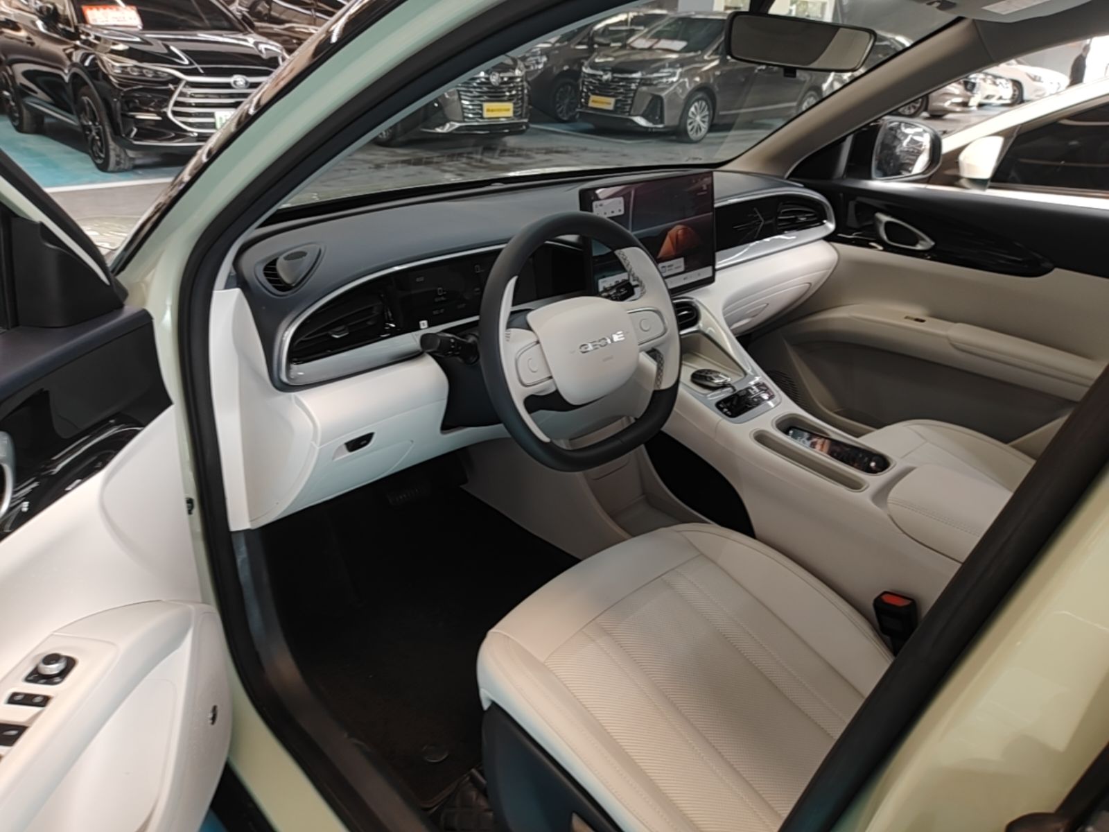 Geely Galaxy Geome 2025 310km Dream Edition — снимка 18
