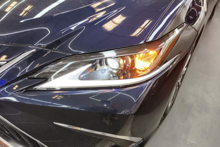 Used Lexus ES 2023 200 Excellence Edition