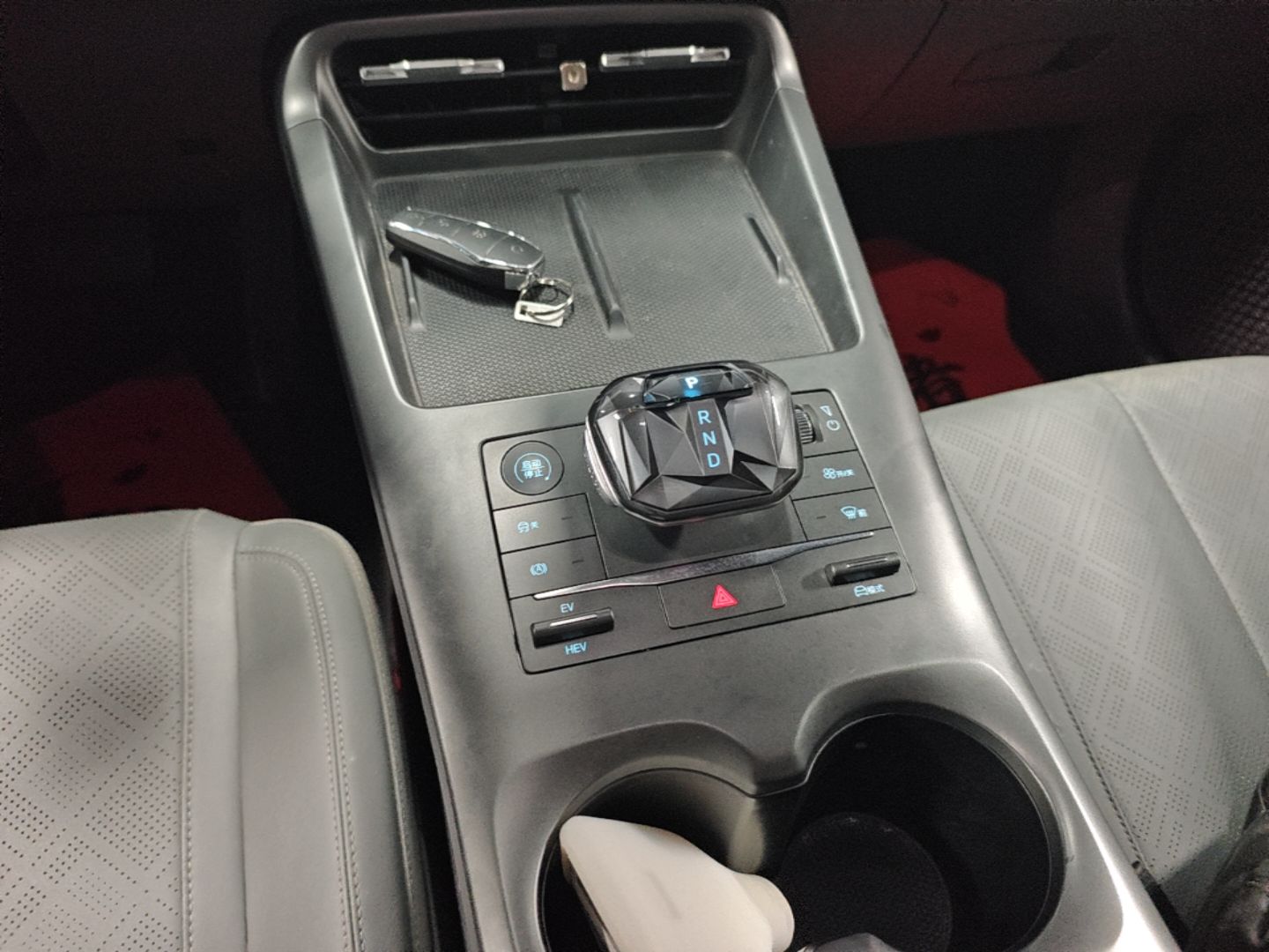 BYD Qin PLUS 2025 DM-i Smart Drive 55KM Leading Model — снимка 16