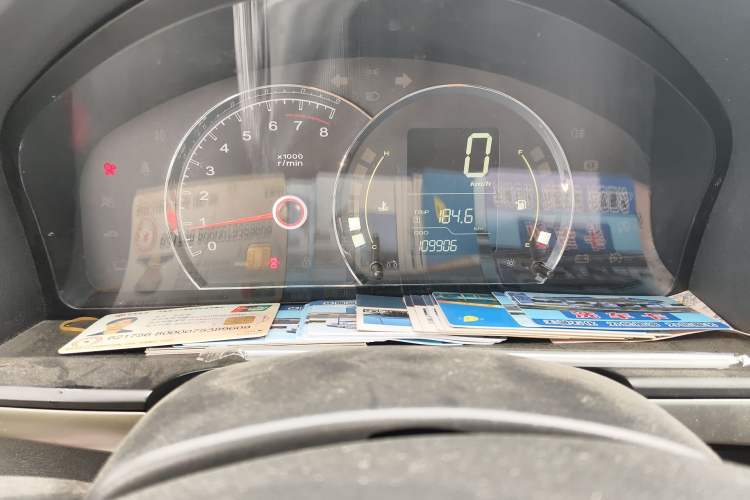 Used Roewe 350 2010 350S 1.5L Manual Xunchi Edition Odometer Close Up