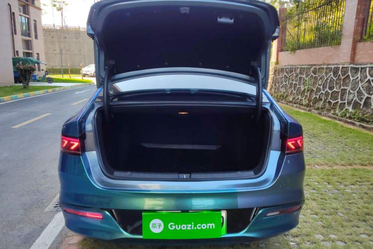 Used BYD Qin PLUS 2024 Honor Edition EV 510KM Excellence Model