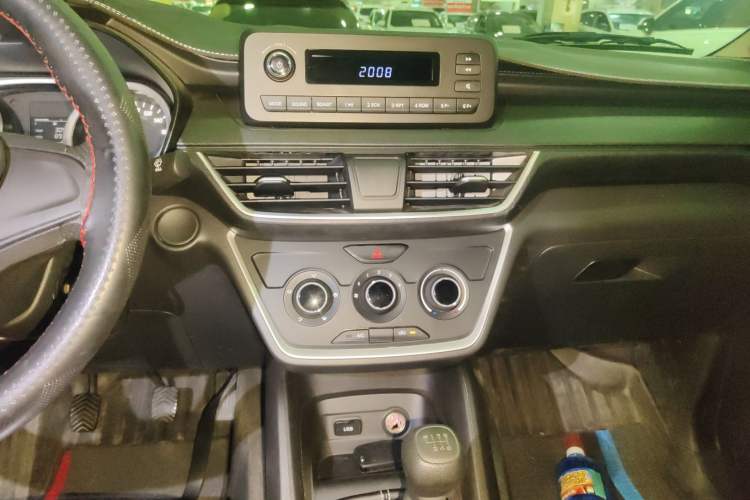 Used Wuling Hongguang S3 2019 1.5L Manual Standard Version China VI Standard
