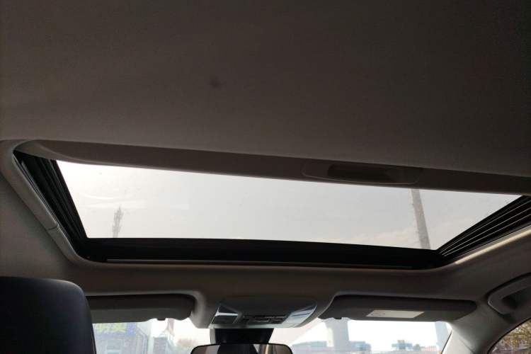 Used Toyota Wildlander 2022 2.0L CVT 4x4 Luxury PLUS Edition
