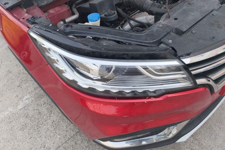 Used Roewe RX3 2018 1.6L CVT Internet Smart Edition Right Front Headlight