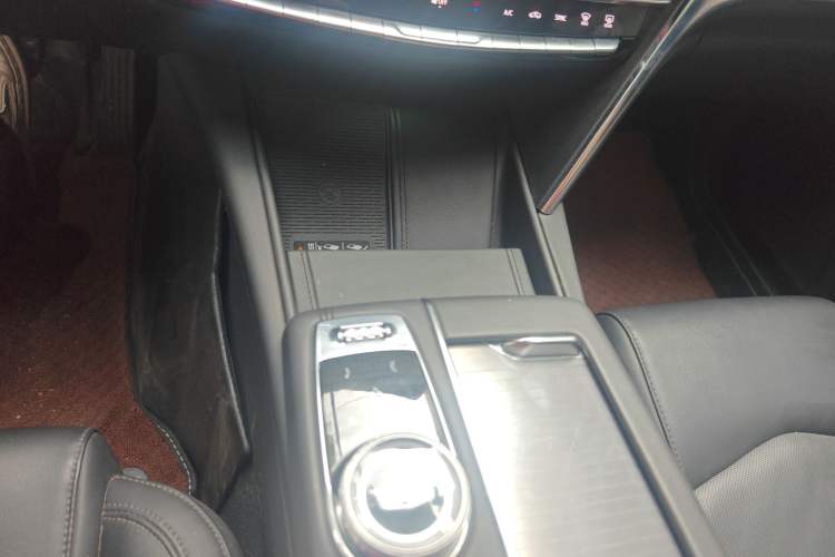 Used Cadillac CT6 2023 28T Fashion Edition Gear Lever