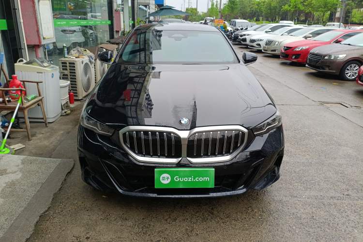 Used BMW 5 Series 2024 525Li M Sport Package Front