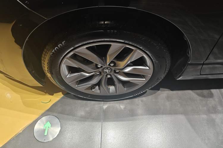 Used Toyota Avalon 2019 2.0L Luxury Edition China VI Standard