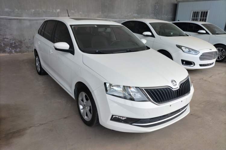 Used Skoda Rapid Spaceback 2018 1.6L Automatic Comfort Edition