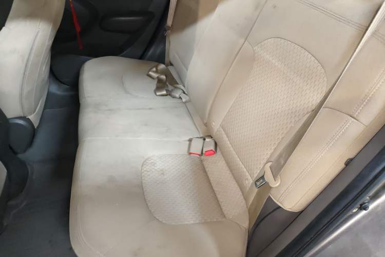 Used Hyundai ix35 2010 2.0L Automatic Two-Wheel Drive New Edition GL Left Rear Seat